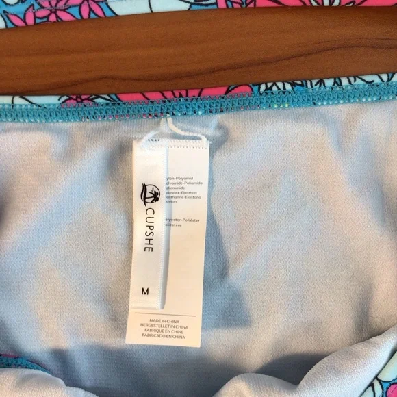 Women’s Cupshe Bright Floral Ruffled V Neck Mid Rise Bikini Size Medium - Picture 3 of 8